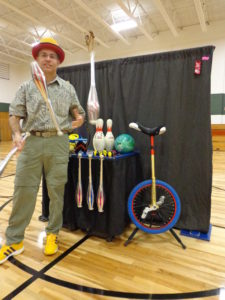 Juggling clubs with prop table